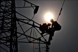 戰(zhàn)高溫檢修線(xiàn)路保高考供電