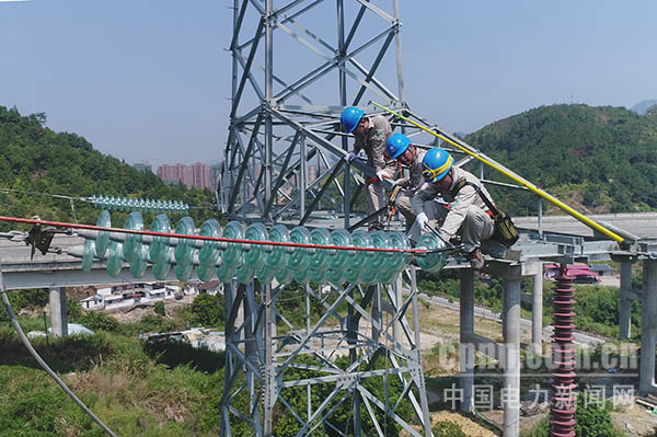 W020170920352276317830