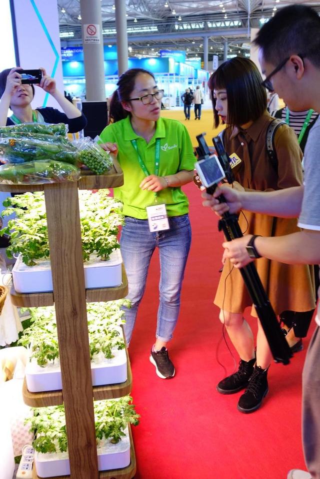 “互聯(lián)網(wǎng)+”農(nóng)業(yè)模式齊聚成都農(nóng)博會，尚作有機(jī)產(chǎn)品成焦點(diǎn)