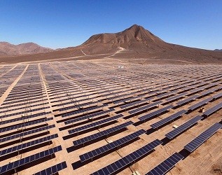 青海海西州國家第三批光伏發(fā)電應用領跑示范基地開工