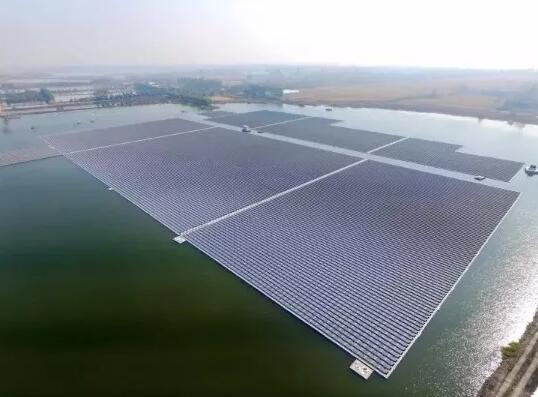 建在海上風(fēng)機(jī)之間的空閑海域 世界上第一個(gè)海上風(fēng)光電站指日可待！